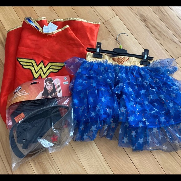 Wonderwoman Costume - Picture 1 of 5
